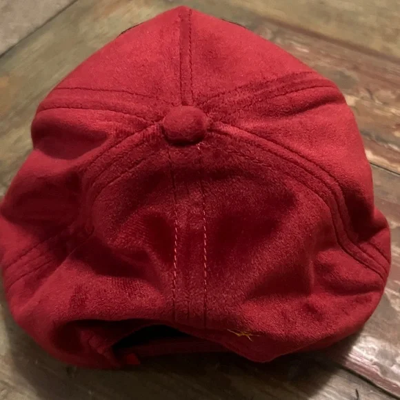 DRAGON - Royalty Goorin Bros Burgundy Cap / limited edition/ velvet NWOT - Picture 8 of 8